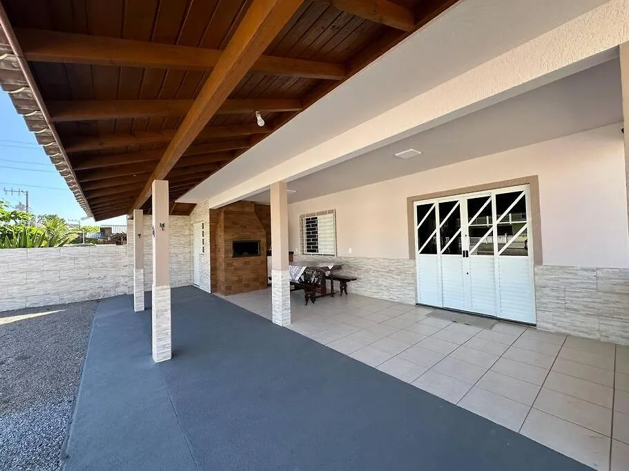 Hébergement de vacances Casa Completa A 200M Do Mar Na Praia Da Pinheira. Palhoça