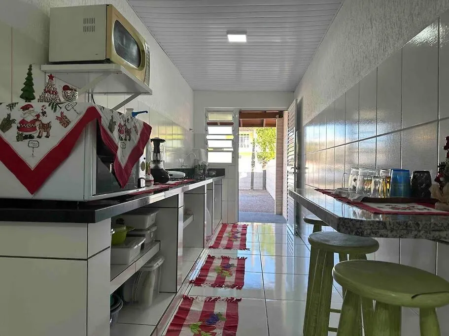 Hébergement de vacances Casa Completa A 200M Do Mar Na Praia Da Pinheira. Palhoça