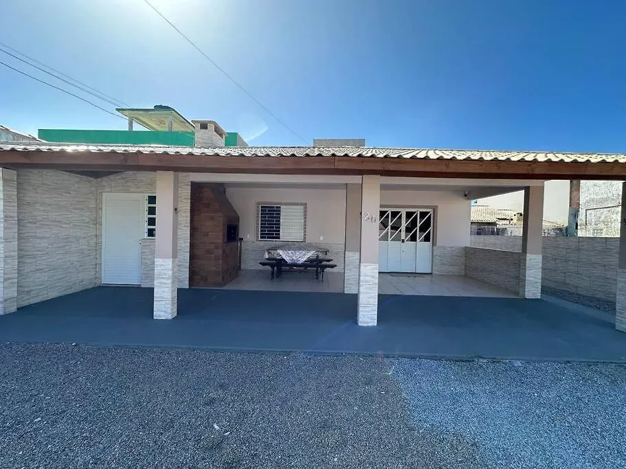 Hébergement de vacances Casa Completa A 200M Do Mar Na Praia Da Pinheira. Palhoça